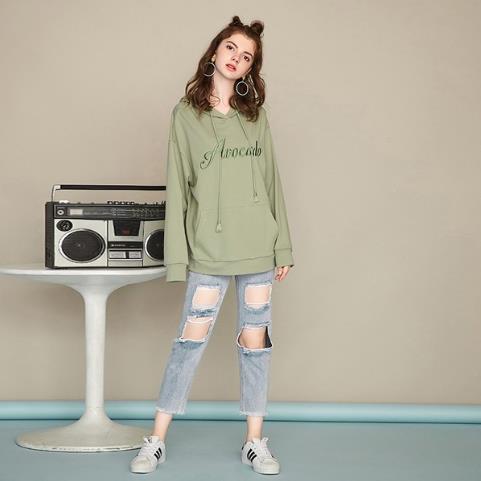 根据2018春夏流行色来选卫衣最靠谱（图）