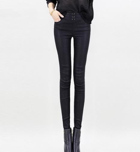 超级百搭实用的打底裤 5款打底裤搭出春日时尚