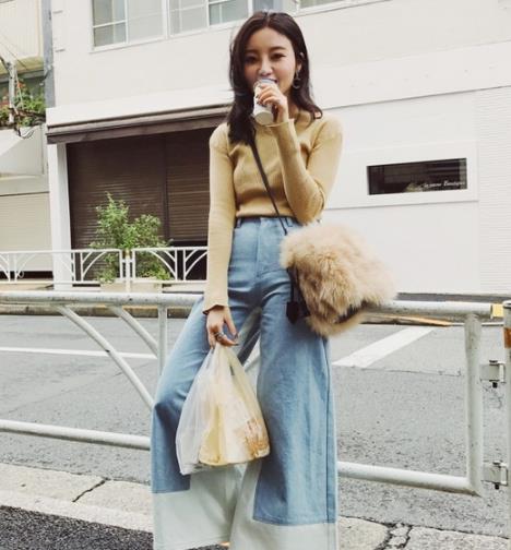 春日别纠结穿什么 毛衣穿搭彰显淑女文艺范