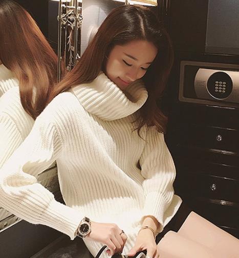 春日别纠结穿什么 毛衣穿搭彰显淑女文艺范