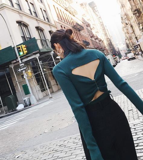 丝绒连衣裙的搭配 行走之间尽是魅力（图）