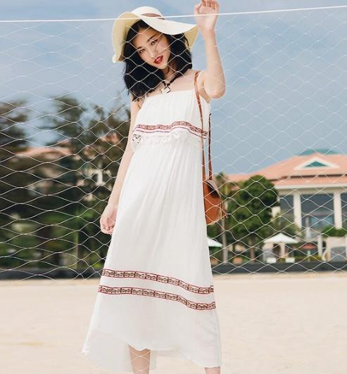 这些彰显时尚气质的印花长裙你不来一件(图) 这些彰显时尚气质的印花长裙你不来一件(图)