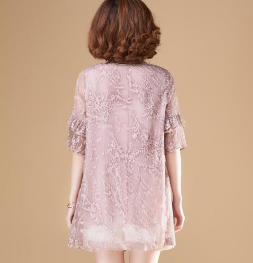 胖mm的春款大码装 让你显瘦魅力动人（图）