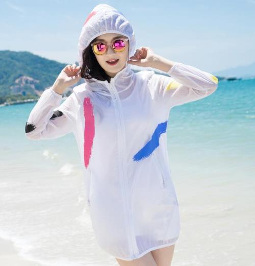 夏日防晒衣比防晒霜好用 时髦防晒衣分享（图）