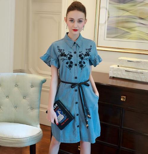 连衣裙该怎么穿搭 6款刺绣连衣裙搭配示范(图) 连衣裙该怎么穿搭 6款刺绣连衣裙搭配示范(图)