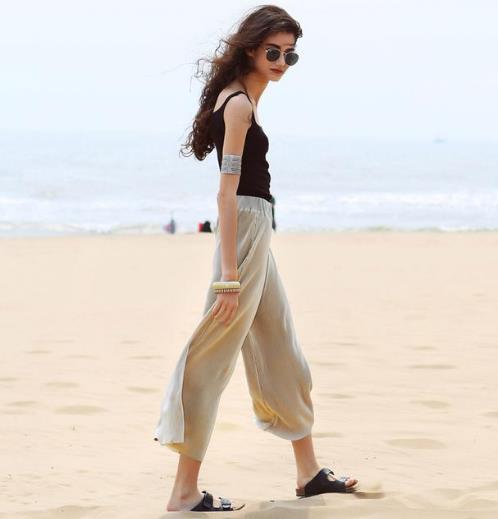 想穿出大长腿 你就缺一条百褶阔腿裤(图) 想穿出大长腿 你就缺一条百褶阔腿裤(图)