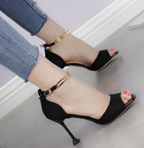 明星同款性感绒面防水台凉鞋分享（图）