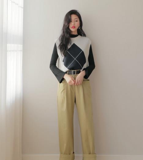 2018最新时尚街拍 阔腿裤这样穿准没错（图）