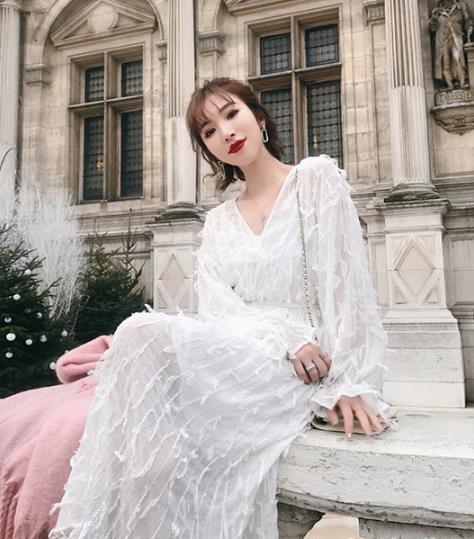 入春就该穿连衣裙 早穿早美连衣裙搭配（图）