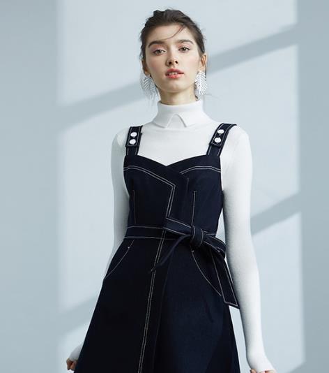 入春就该穿连衣裙 早穿早美连衣裙搭配（图）