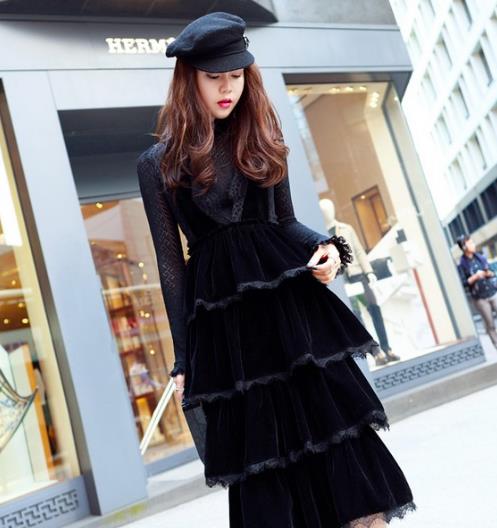 彰显春日活力的钉珠卫衣两件套搭配示范（图）