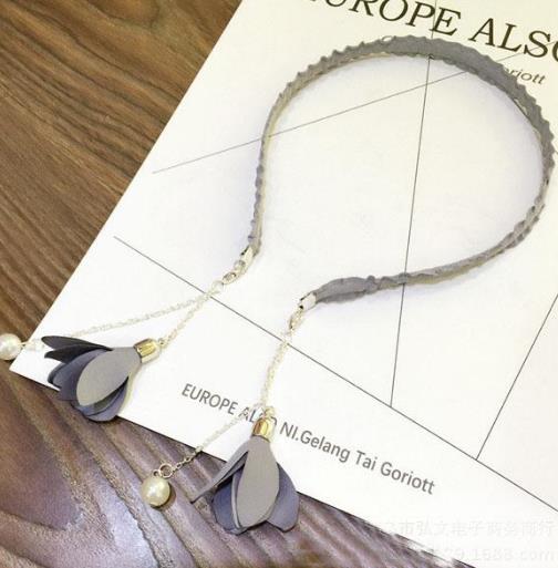 今年最流行这样的精致大气的耳环式发箍（图）