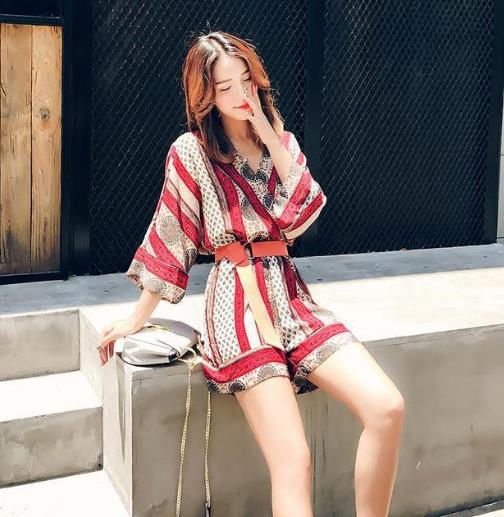 小个子的福利 春季流行的连体裤收腰显腿长（图）