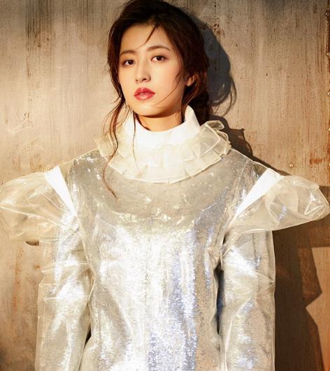 明星时尚大片来袭 这样穿搭彰显性感气质（图）