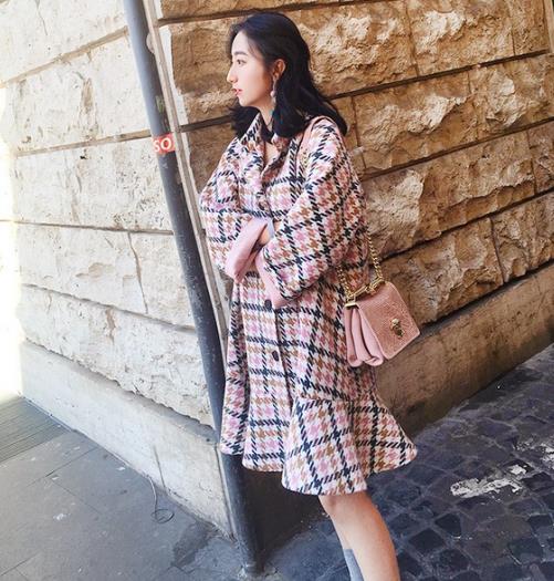 针织连衣裙这样搭配 气场绝对撑得住(图) 针织连衣裙这样搭配 气场绝对撑得住(图)