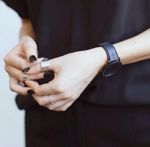 简约戒指拒绝单调 时尚又不失个性（图）