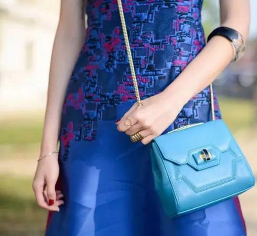 如何在指间玩出个性玩出时髦（图）