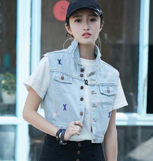 大气时尚的马甲助你打造春季新风尚（图）