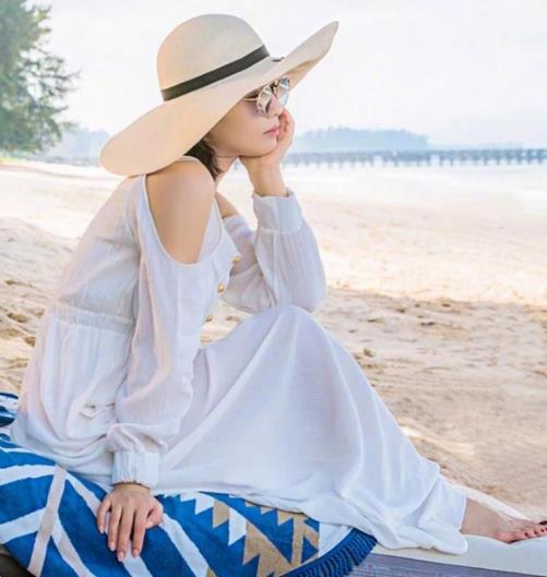 你和女神之间就差这几款性感连衣裙(图) 你和女神之间就差这几款性感连衣裙(图)