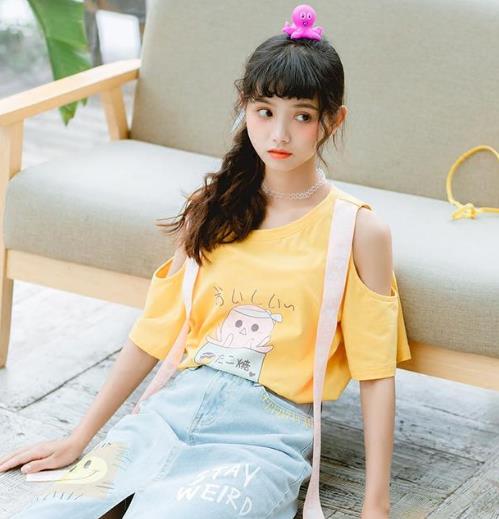 这样性感显气质的露肩T恤你有穿过吗（图）