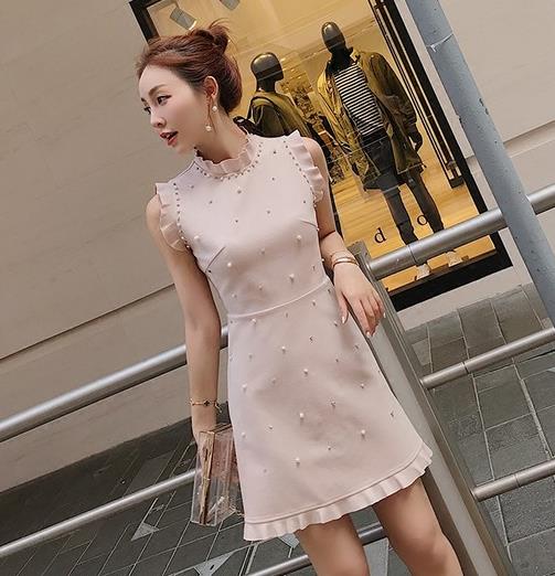 有一种美叫木耳边蕾丝连衣裙:优雅且浪漫 有一种美叫木耳边蕾丝连衣裙:优雅且浪漫