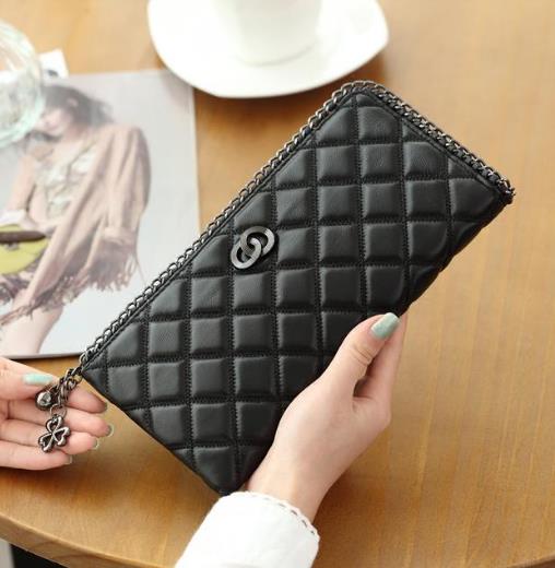 单肩斜跨链条包是成功女性的标配（图）