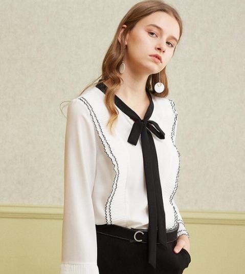 美炸天的蝴蝶结上衣 开春掀起少女情结（图）