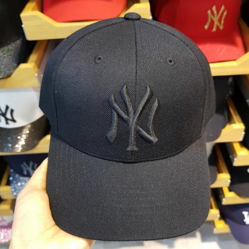 夏季如何遮阳 一顶时髦帽子就够了(图) 夏季如何遮阳 一顶时髦帽子就够了(图)