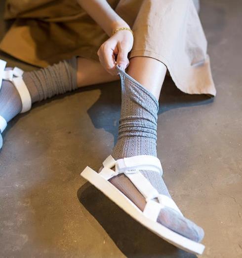 春夏复古渔网堆堆袜 怎搭配都很好看(图) 春夏复古渔网堆堆袜 怎搭配都很好看(图)