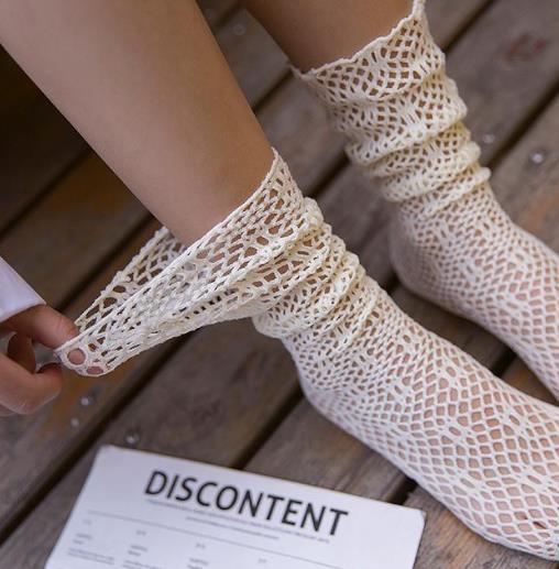 春夏复古渔网堆堆袜 怎搭配都很好看（图）