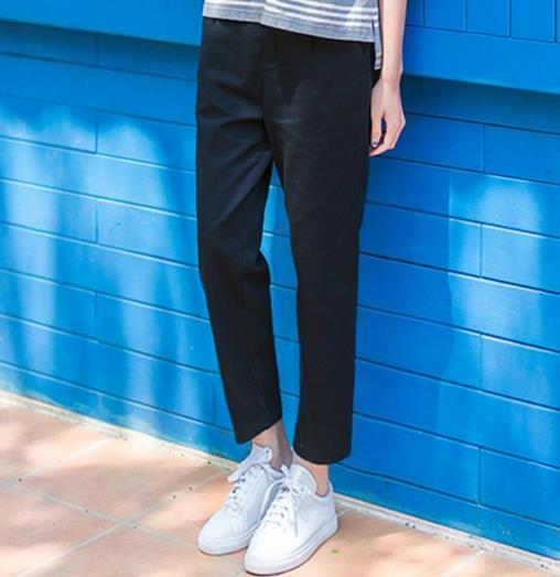 雪纺微喇裤如何搭配上衣：彰显时尚魅力