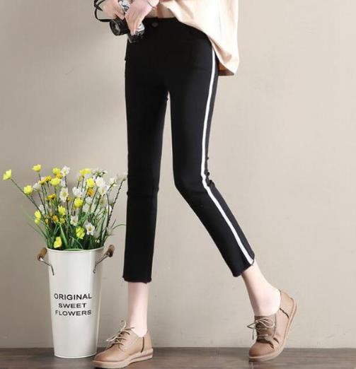 3月流行九分裤 这样的九分裤适合各种身材(图) 3月流行九分裤 这样的九分裤适合各种身材(图)