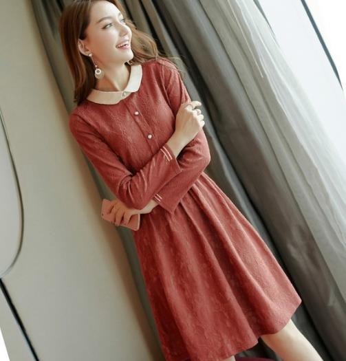 春夏凸造型全靠优雅气质的蕾丝连衣裙搭配（图）