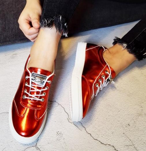 来双这样的休闲运动鞋 出去踏春吧（图）