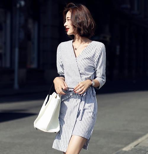 裙中一霸 显瘦变高优雅性感就是条纹连衣裙