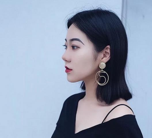 这样的耳环帮你轻松打造巴掌小脸（图）