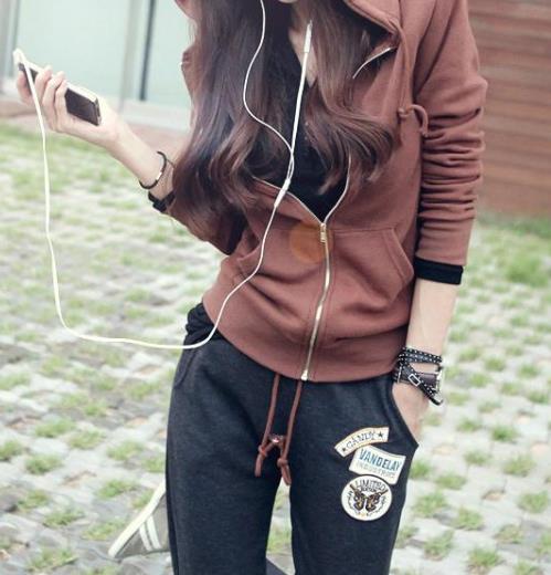 最适合在春季里张扬个性的套装搭配(图) 最适合在春季里张扬个性的套装搭配(图)