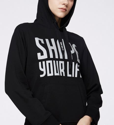 卫衣是凹造型的必备单品 5款帅气卫衣推荐(图) 卫衣是凹造型的必备单品 5款帅气卫衣推荐(图)