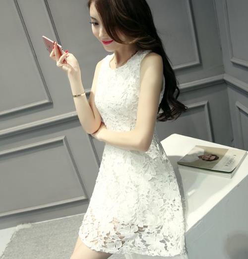 让矮个子mm心动的6款时尚连衣裙搭配示范 让矮个子mm心动的6款时尚连衣裙搭配示范