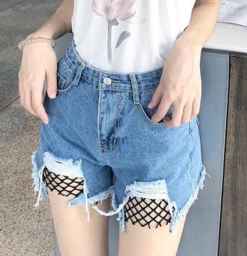 5款专为小个子准备的牛仔短裤：显高又洋气