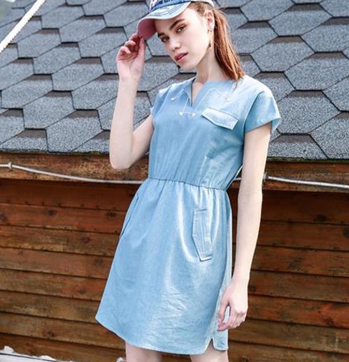 黑皮肤的MM 5款小清新长裙让你一白遮三丑