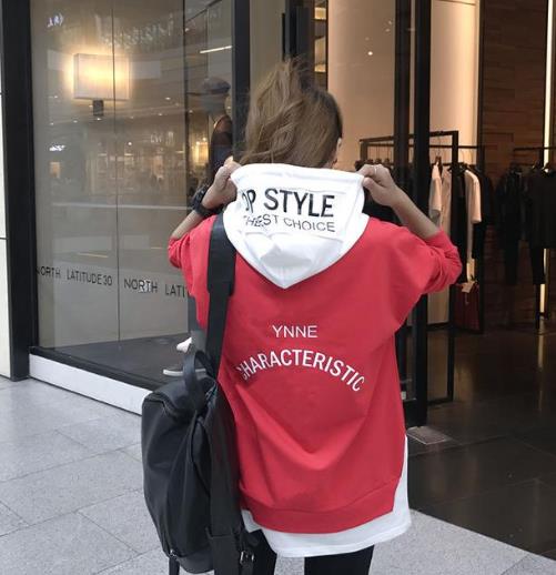 毛衣就不要买了 现在都入手时髦范的个性卫衣 毛衣就不要买了 现在都入手时髦范的个性卫衣