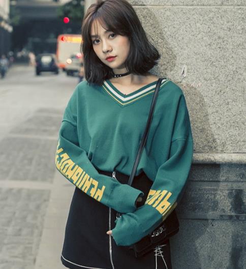 今年早春时尚圈 刮起了毛衣风(图) 今年早春时尚圈 刮起了毛衣风(图)