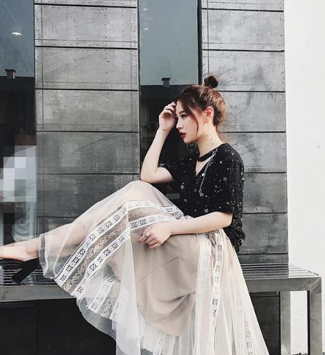 哪种裙子适合春日 裙子又该怎么搭配呢(图) 哪种裙子适合春日 裙子又该怎么搭配呢(图)