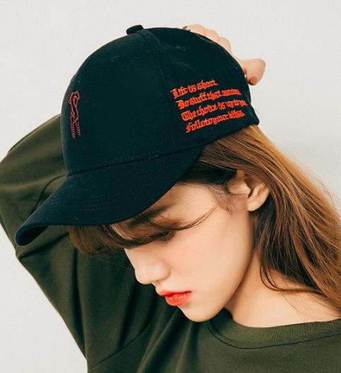 玩转春夏 这样的鸭舌帽凸显帅气与优雅（图）