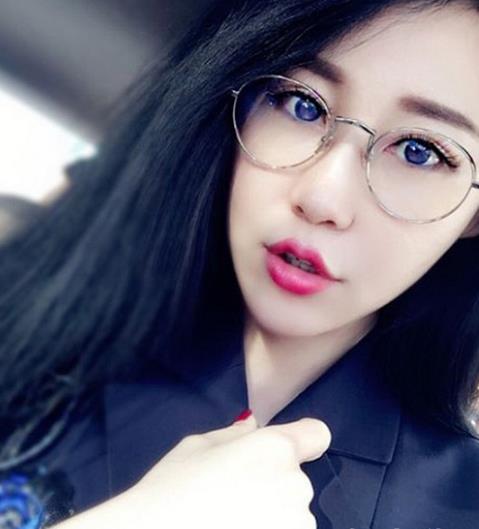 潮人们大爱的文艺眼镜 这5款眼镜剁手都要买