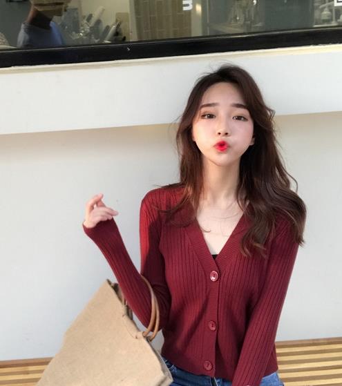 随意一件针织衫就能轻松搞定春日穿搭（图）