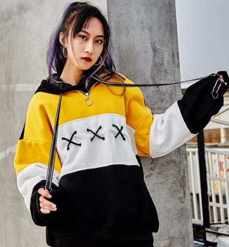 穿出潮范儿还要靠卫衣 随便搭配卫衣都很时髦