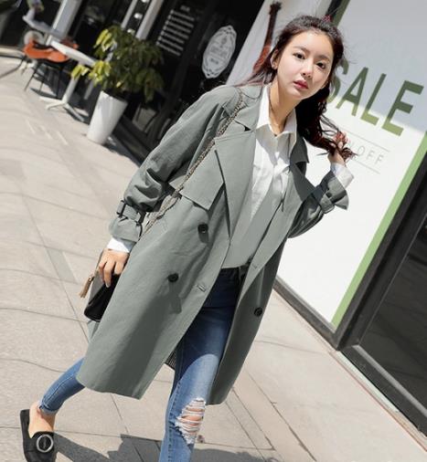 春天怎么秀性感身材 5款衬衫穿出独特知性美