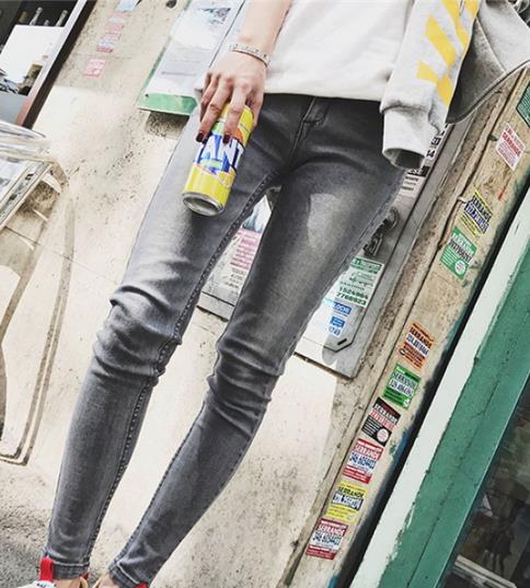 这样显瘦的牛仔裤 来一打都不嫌多（图）